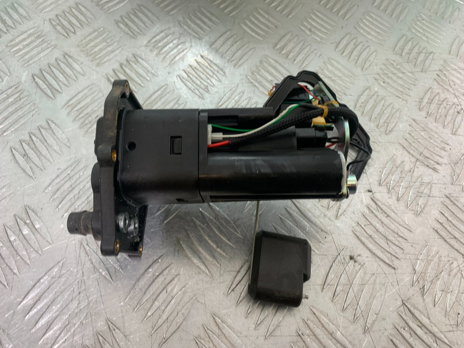 DUCATI 937 MONSTER PETROL PUMP  YEAR 2021-2024 (CMB1270)
