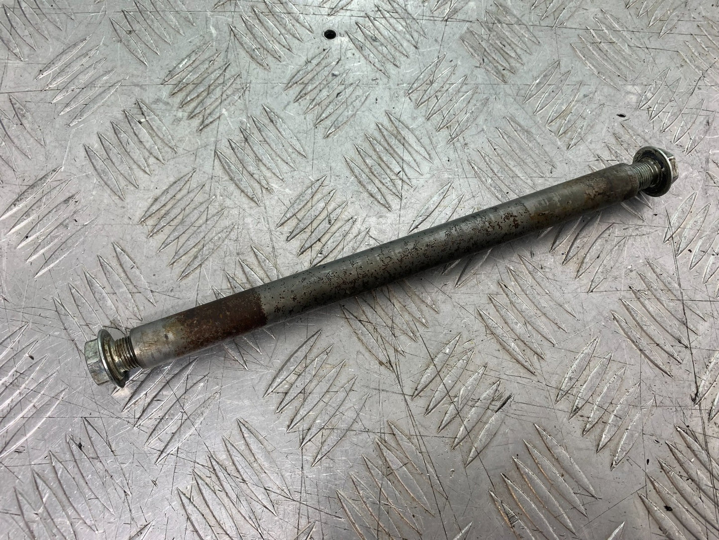 DUCATI 1198 S SWINGARM SPINDLE  YEAR 2009-2011 (CMB1219)