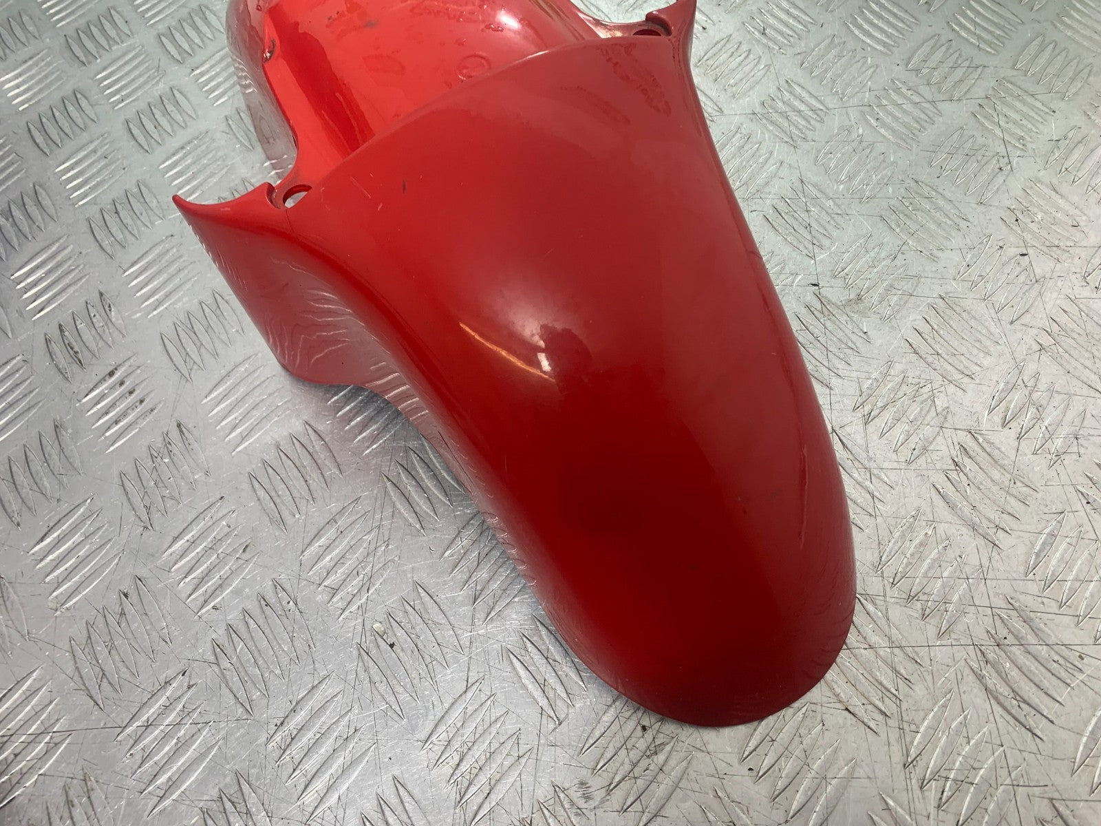 KAWASAKI GPZ600 GPZ 600 FRONT MUDGUARD  YEAR 1988-90  (CMB1258)