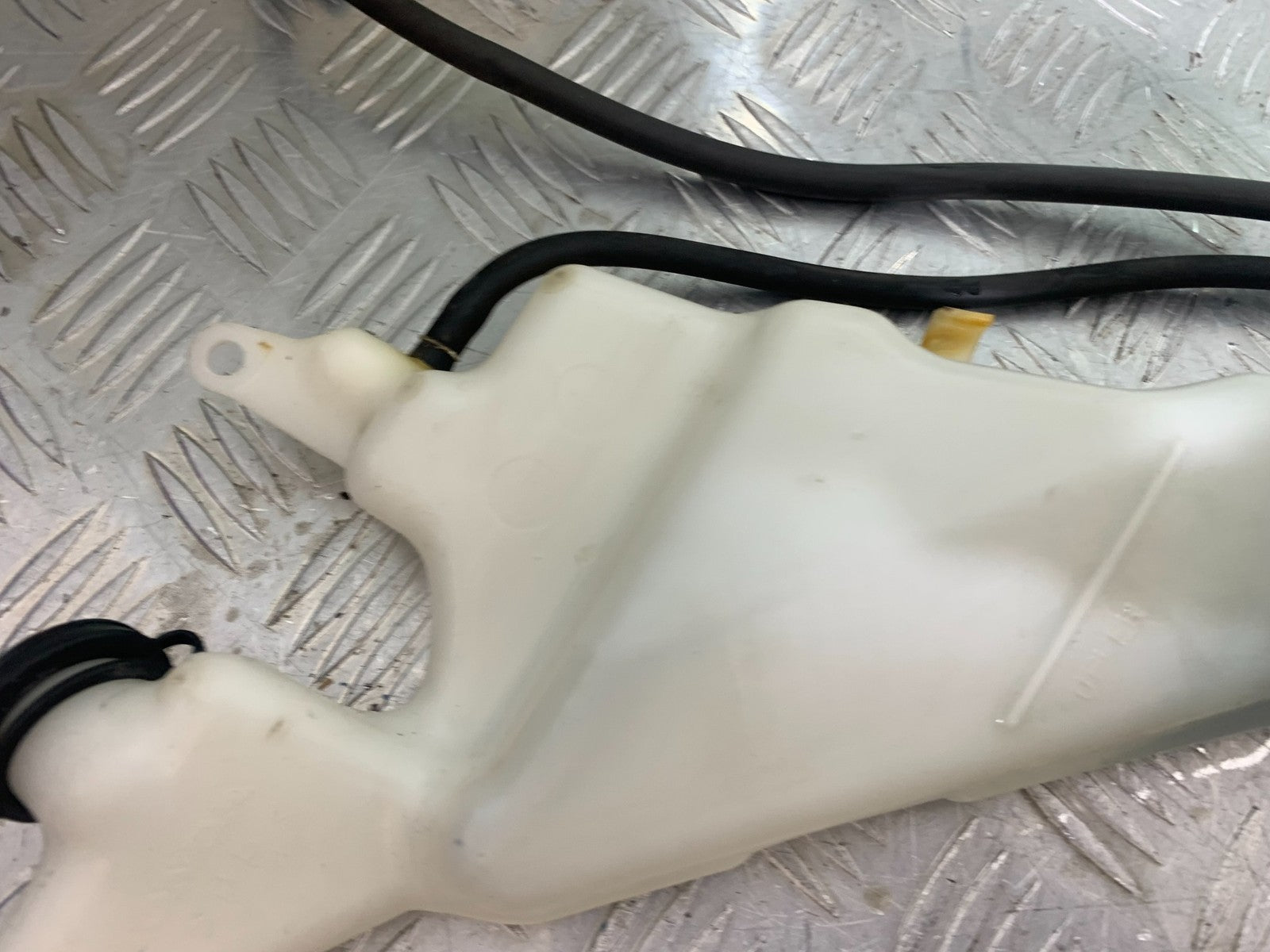 HONDA CBR1000 rr FIREBLADE COOLANT BOTTLE   YEAR 2006 (CMB1220)