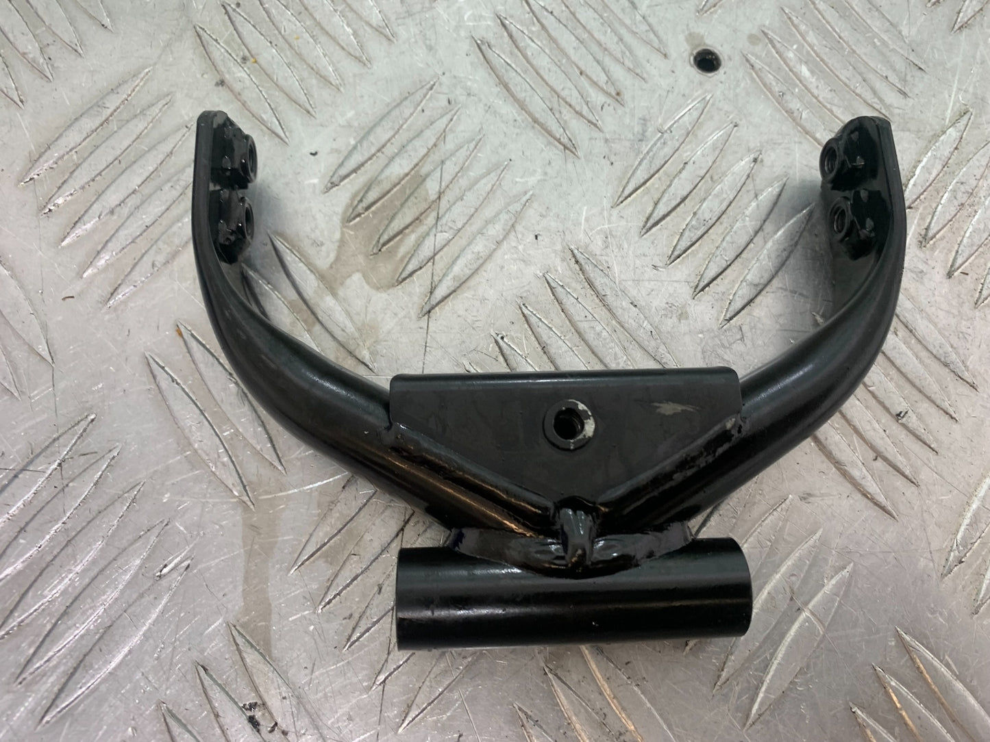 TRIUMPH TRIDENT 660 TANK BRACKET    YEAR 2021-2024 (CMB1148)