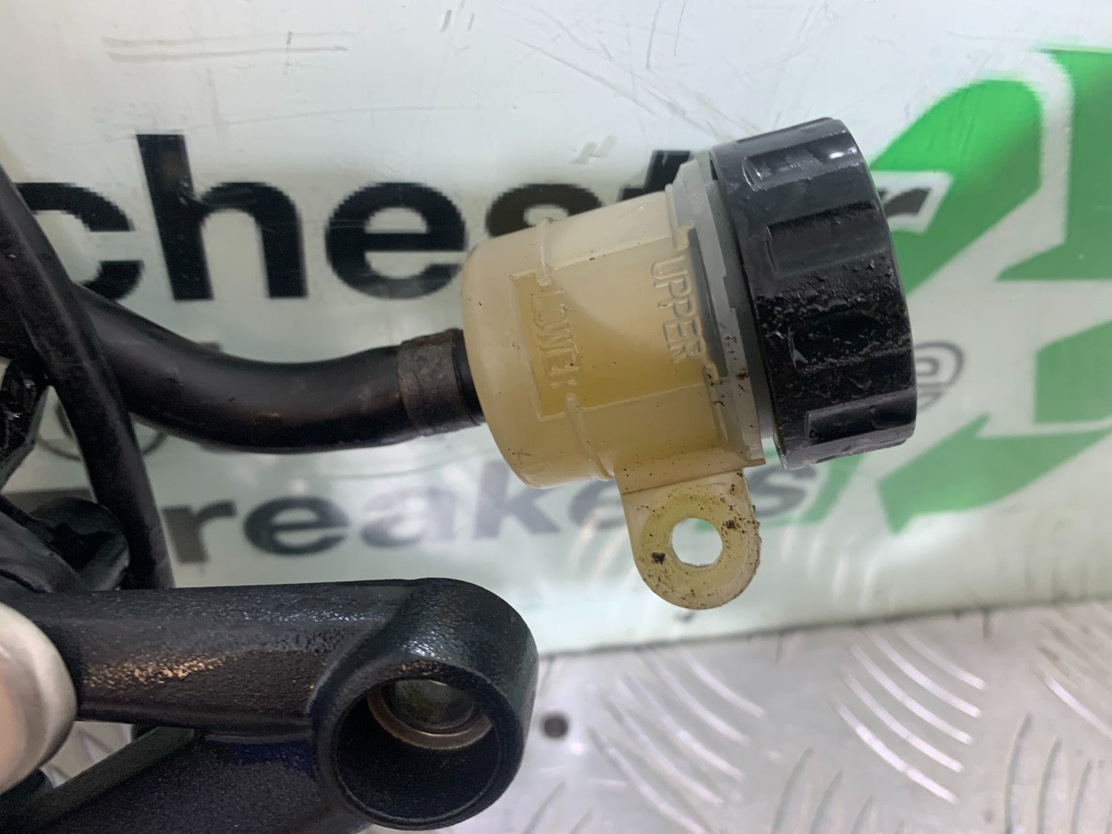 TRIUMPH 675 STREET TRIPLE R FRONT RIGHT HANGER PEG LEVER  YEAR 2013 - 2(CMB1221)