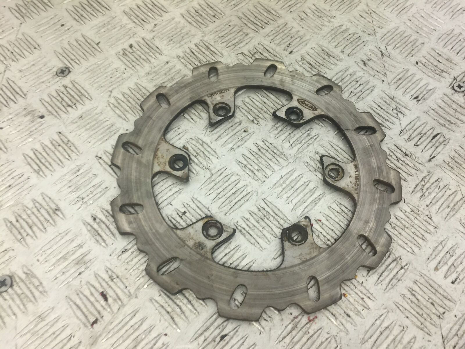 YAMAHA YZF1000 THUNDERACE REAR BRAKE DISC  YEAR 1997-2000 (STOCK 625)