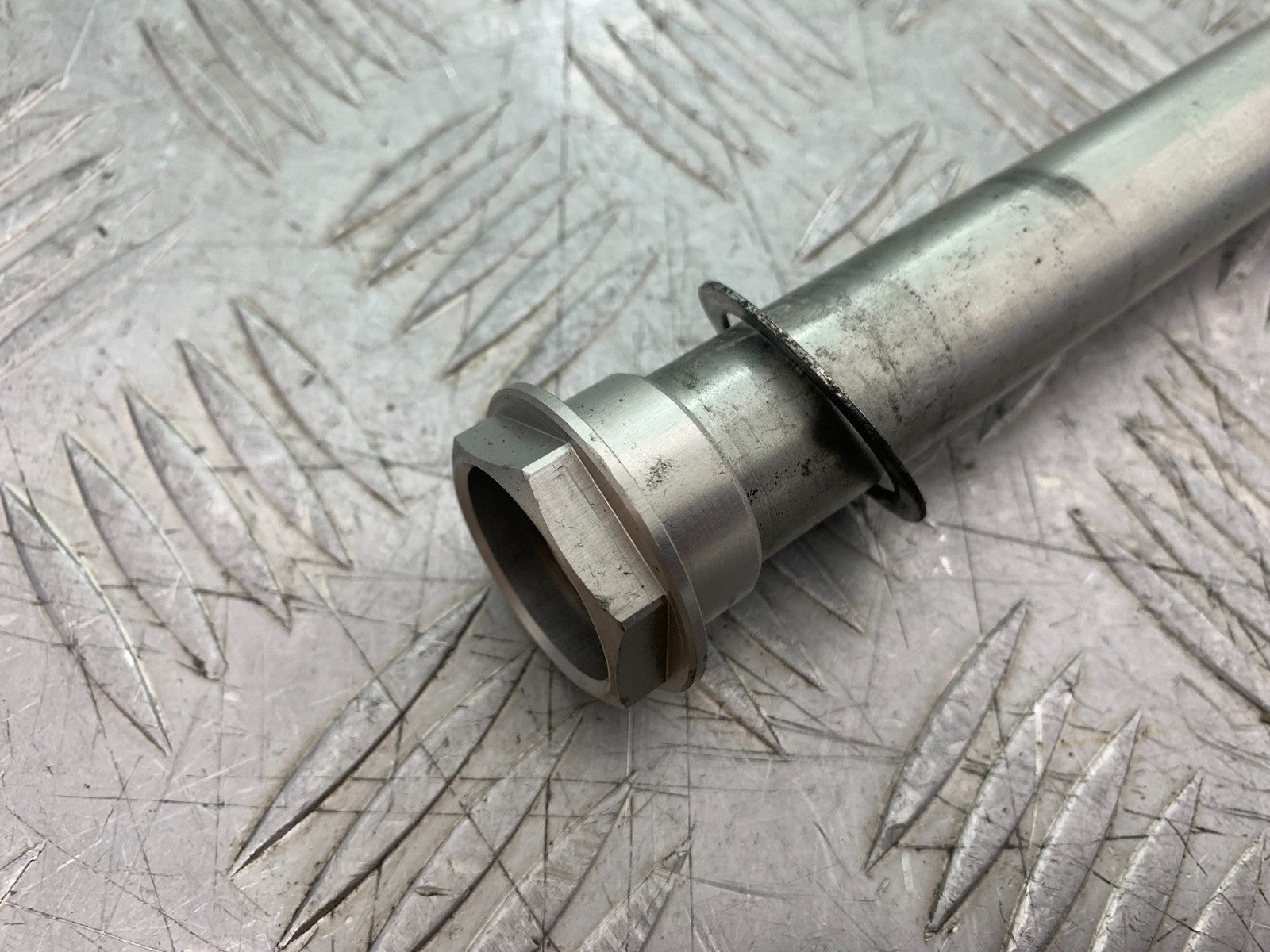 DUCATI 1198 S FRONT WHEEL SPINDLE  YEAR 2009-2011 (CMB1219)
