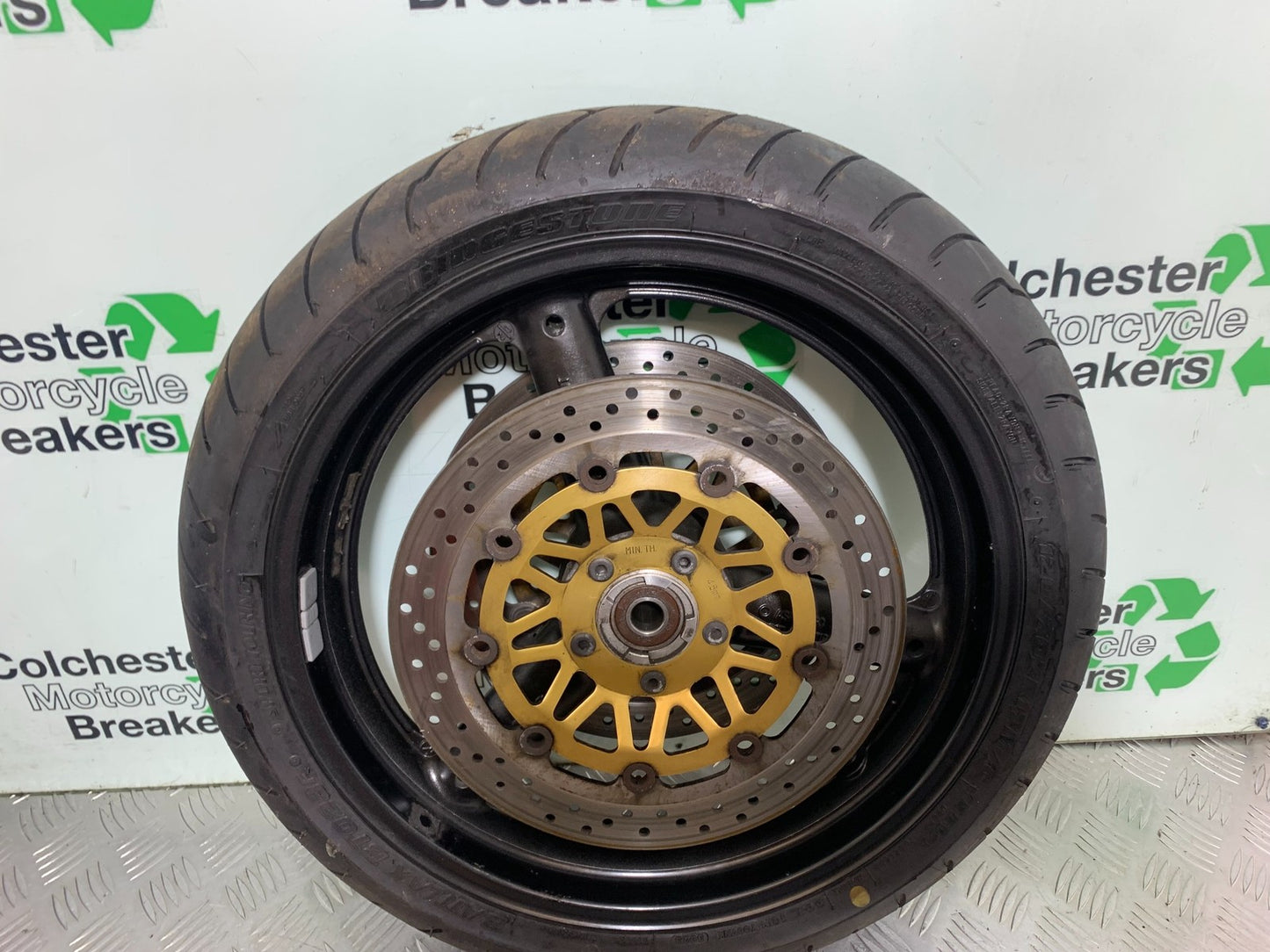 SUZUKI GSF1200 GSF 1200 BANDIT FRONT WHEEL AND DISCS   YEAR 2001-2004 (CMB1188)