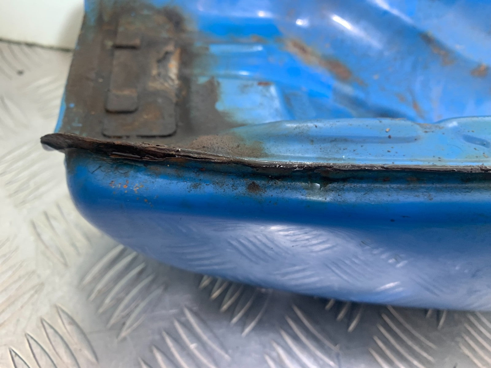 SUZUKI GP100 GP 100 PETROL TANK   YEAR 1978-1988 (CMB1259)