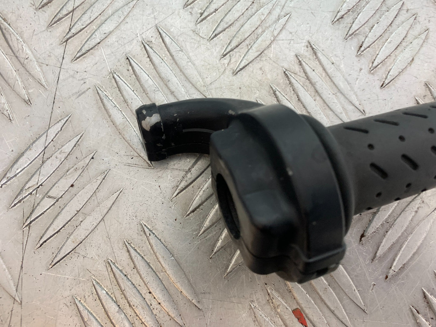 TRIUMPH T509 SPEED TRIPLE THROTTLE AND GRIP YEAR 1997-1998 (CMB1144)