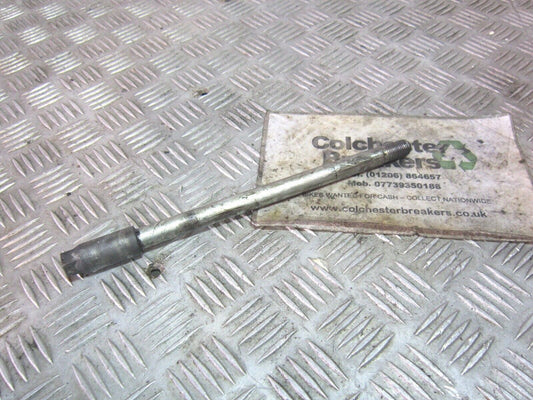SUZUKI AN400 AN 400 BURGMAN FRONT WHEEL SPINDLE  YEAR 2002 (CARBED MODEL)
