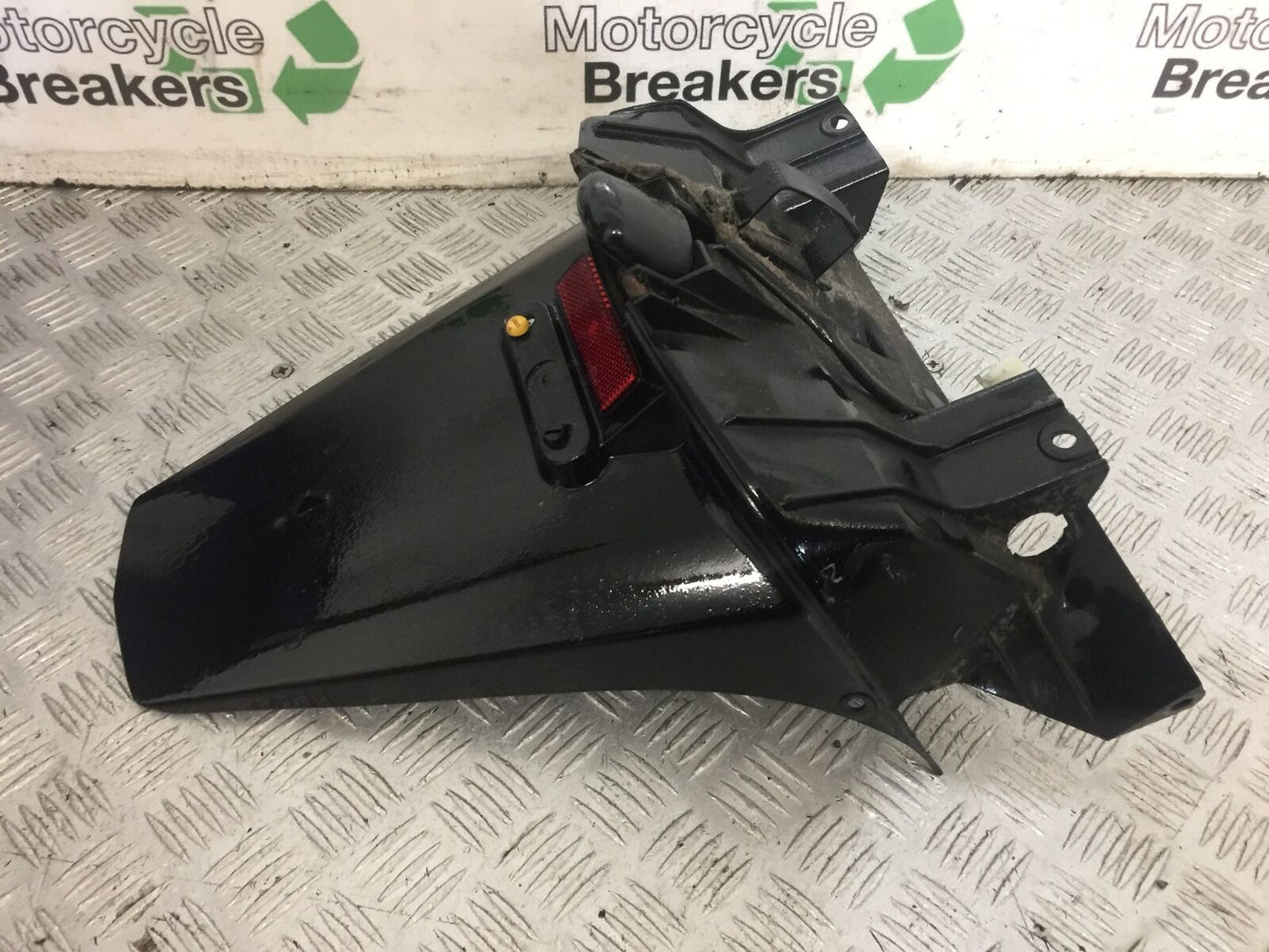 HONDA PANTHEON FES 125 REAR MUDGUARD YEAR 2003-2007 (STOCK 827)
