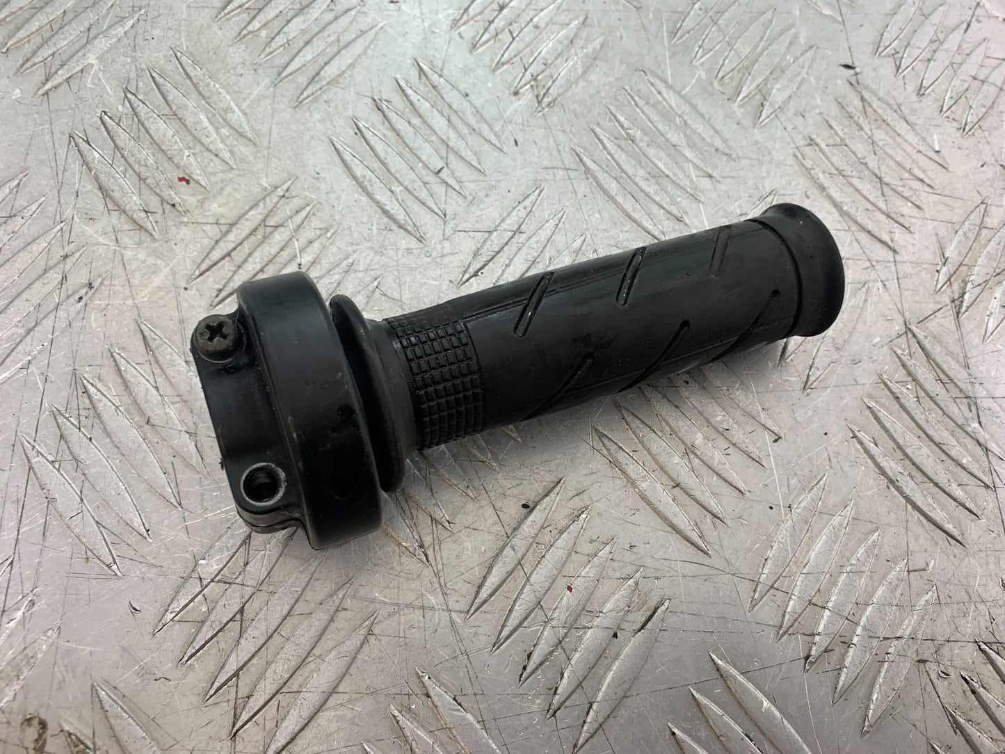 HONDA CBR1000 rr FIREBLADE THROTTLE AND GRIP  2008-2011 (CMB1253)