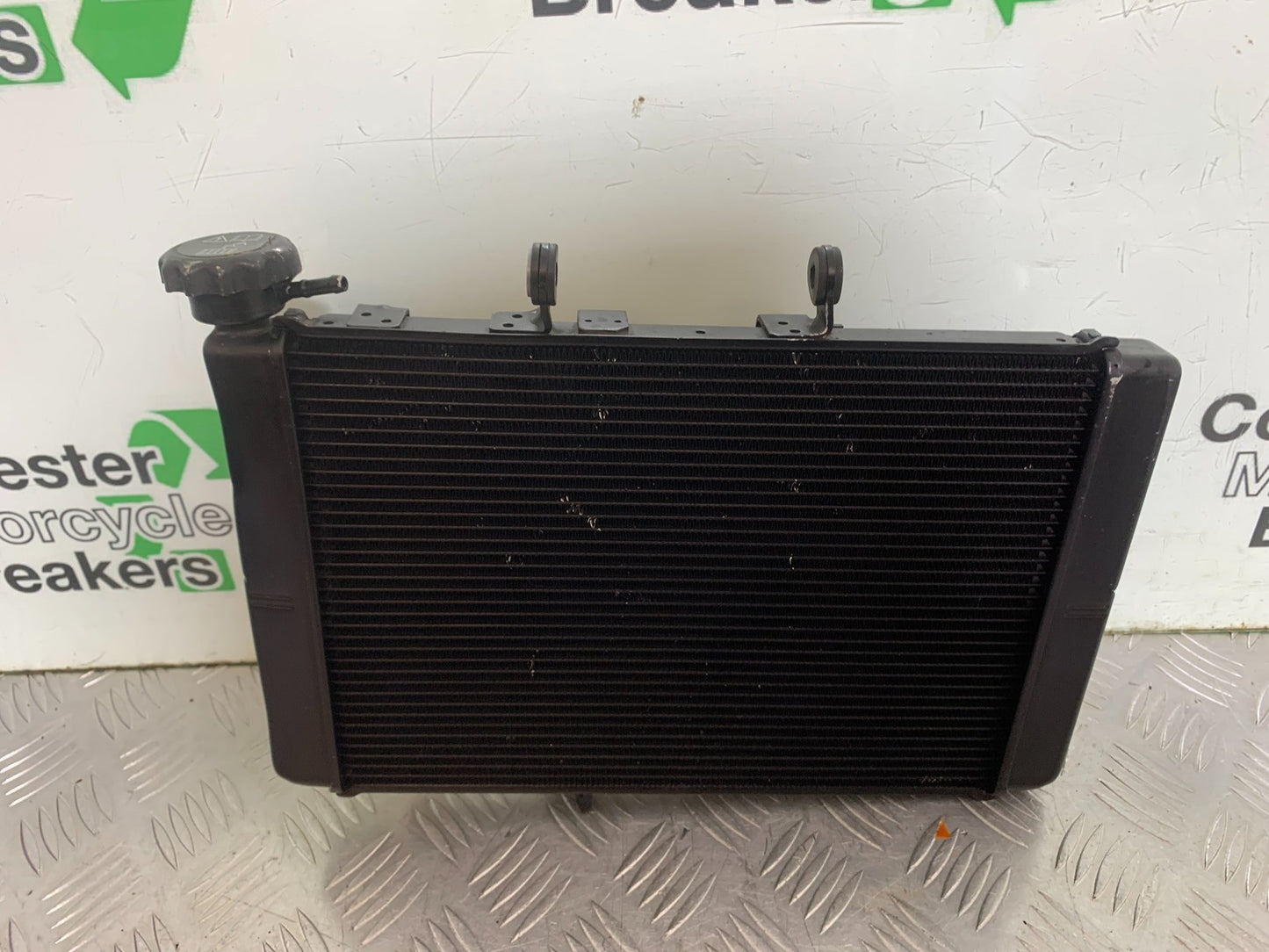 TRIUMPH TRIDENT 660 RADIATOR  YEAR 2021-2024 (CMB1295)