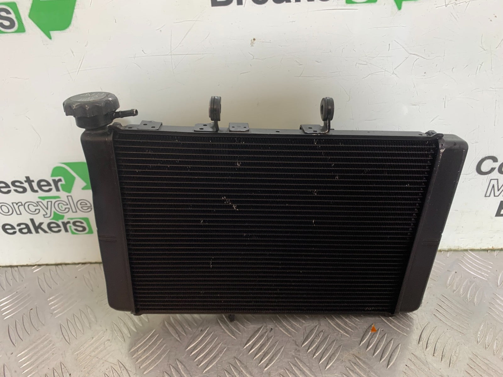 TRIUMPH TRIDENT 660 RADIATOR  YEAR 2021-2024 (CMB1295)