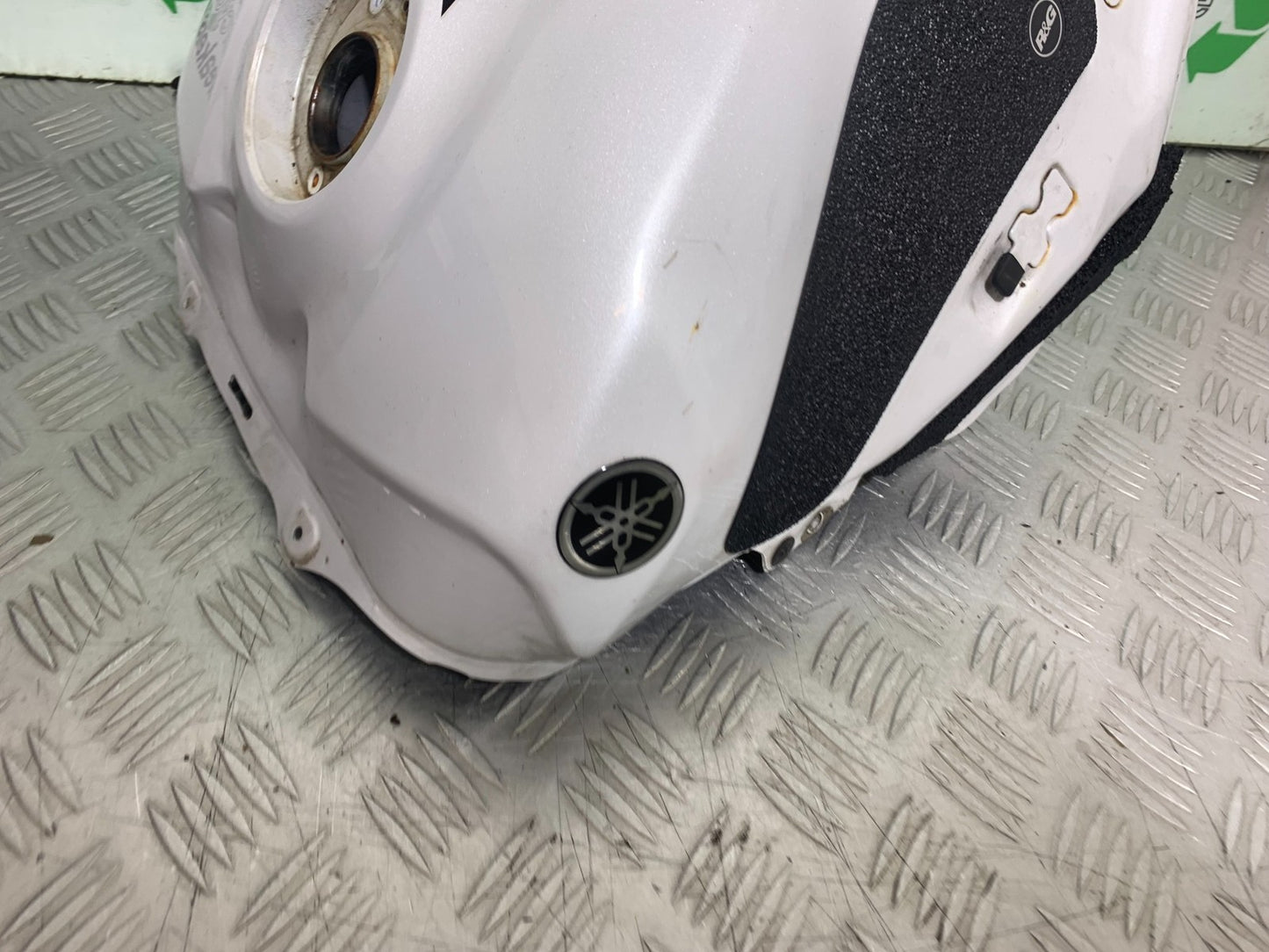 YAMAHA YZF R1 4C8 PETROL TANK  YEAR 2007-2008 (CMB1237)