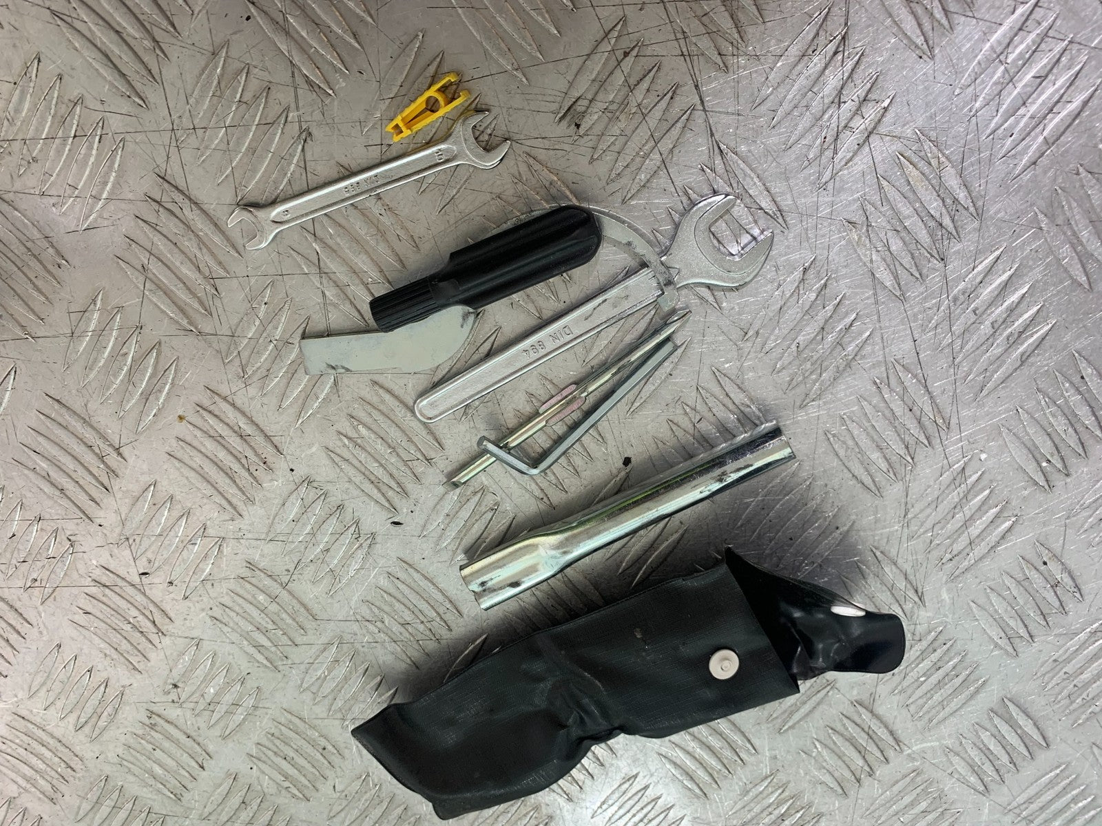 APRILIA RSV4 FACTORY TOOL KIT  YEAR 2009-2012 (CMB1224)
