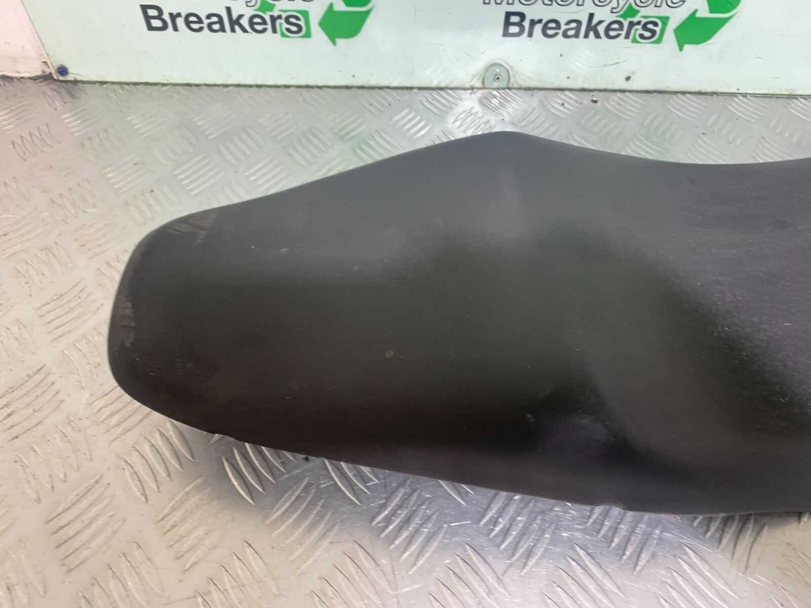 HONDA CB600 CB 600 HORNET SEAT  YEAR 1998 -2002 (CMB1126)