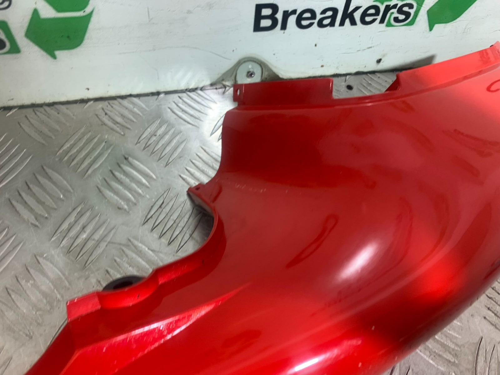 SUZUKI SV650 SV 650 mk1 LEFT SEAT PANEL  YEAR 1999-2002 (CMB1160)