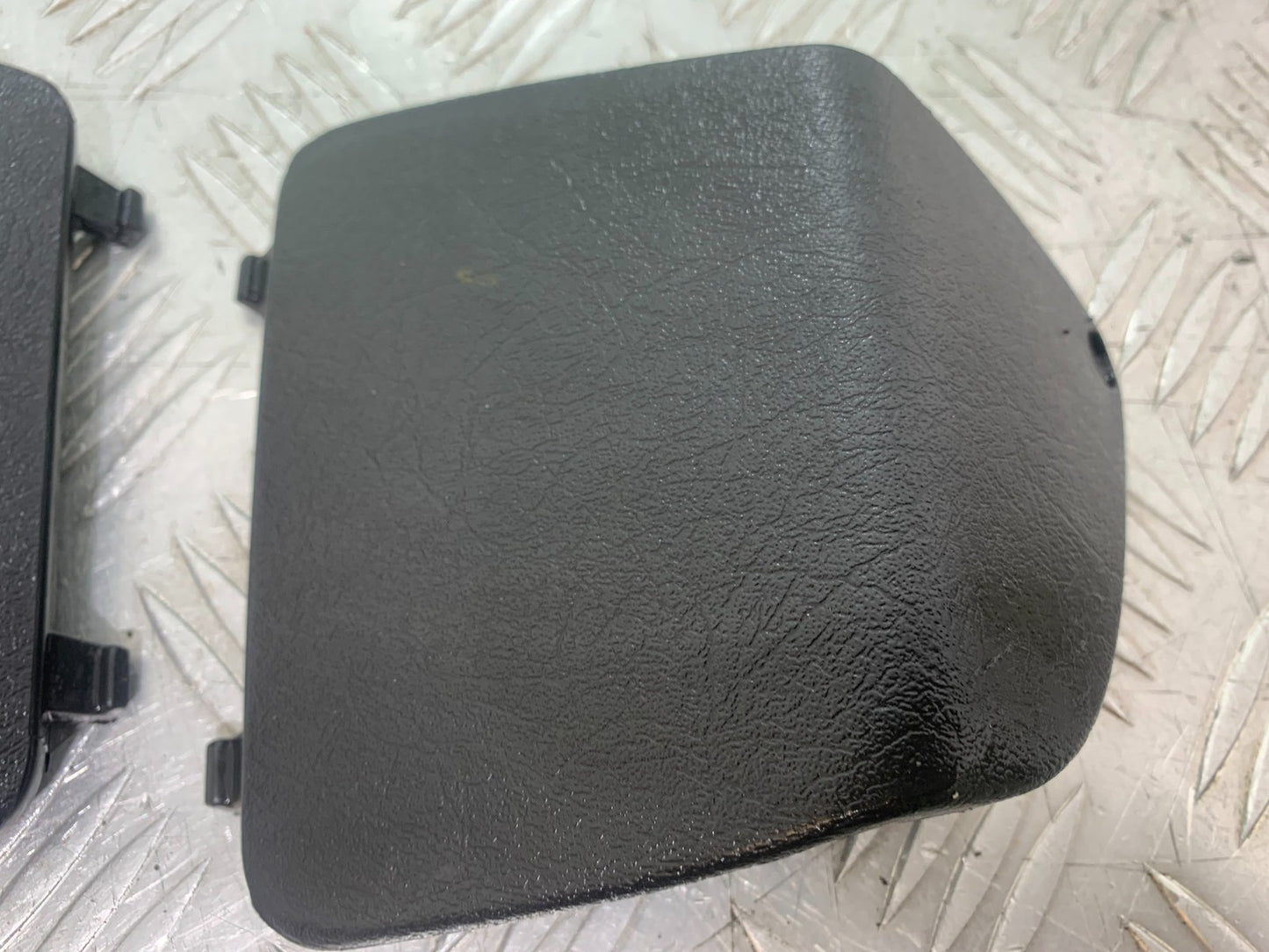 PIAGGIO VESPA GTS 125 LEFT & RIGHT INFILLS YEAR 2009-14  (CMB1261)