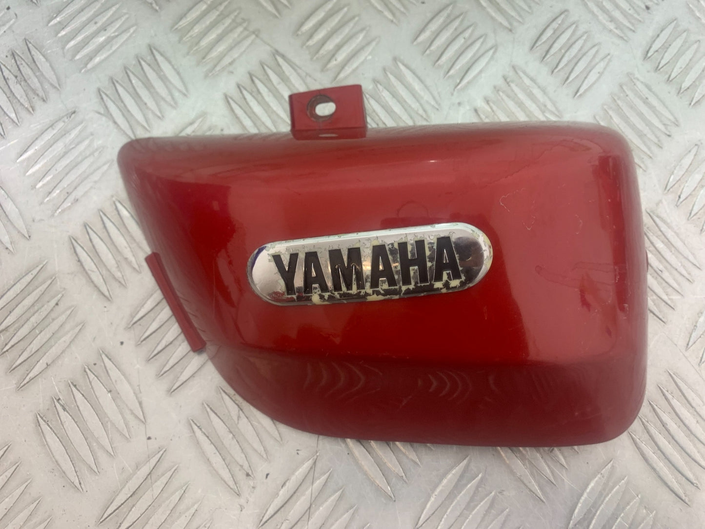 YAMAHA XV535 XV 535 VIRAGO SIDE PANEL   YEAR 1994-02 (CMB1139)