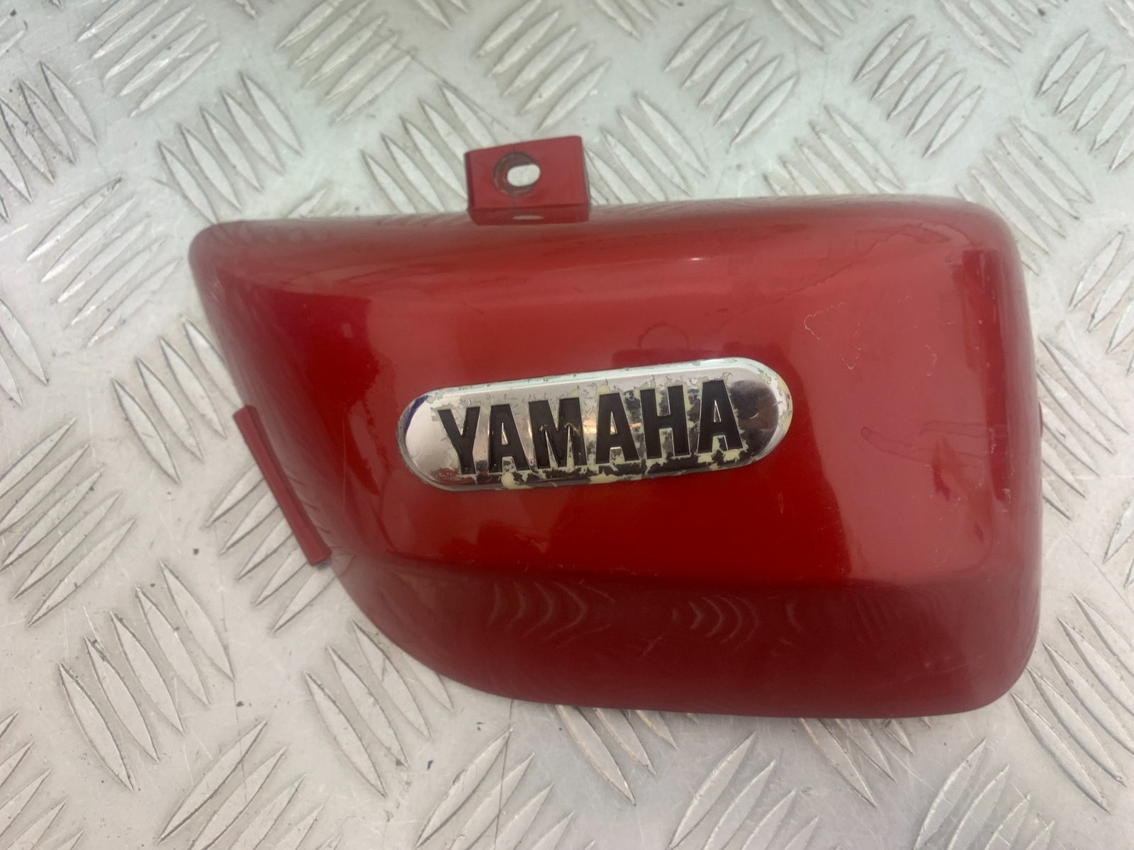 YAMAHA XV535 XV 535 VIRAGO SIDE PANEL   YEAR 1994-02 (CMB1139)