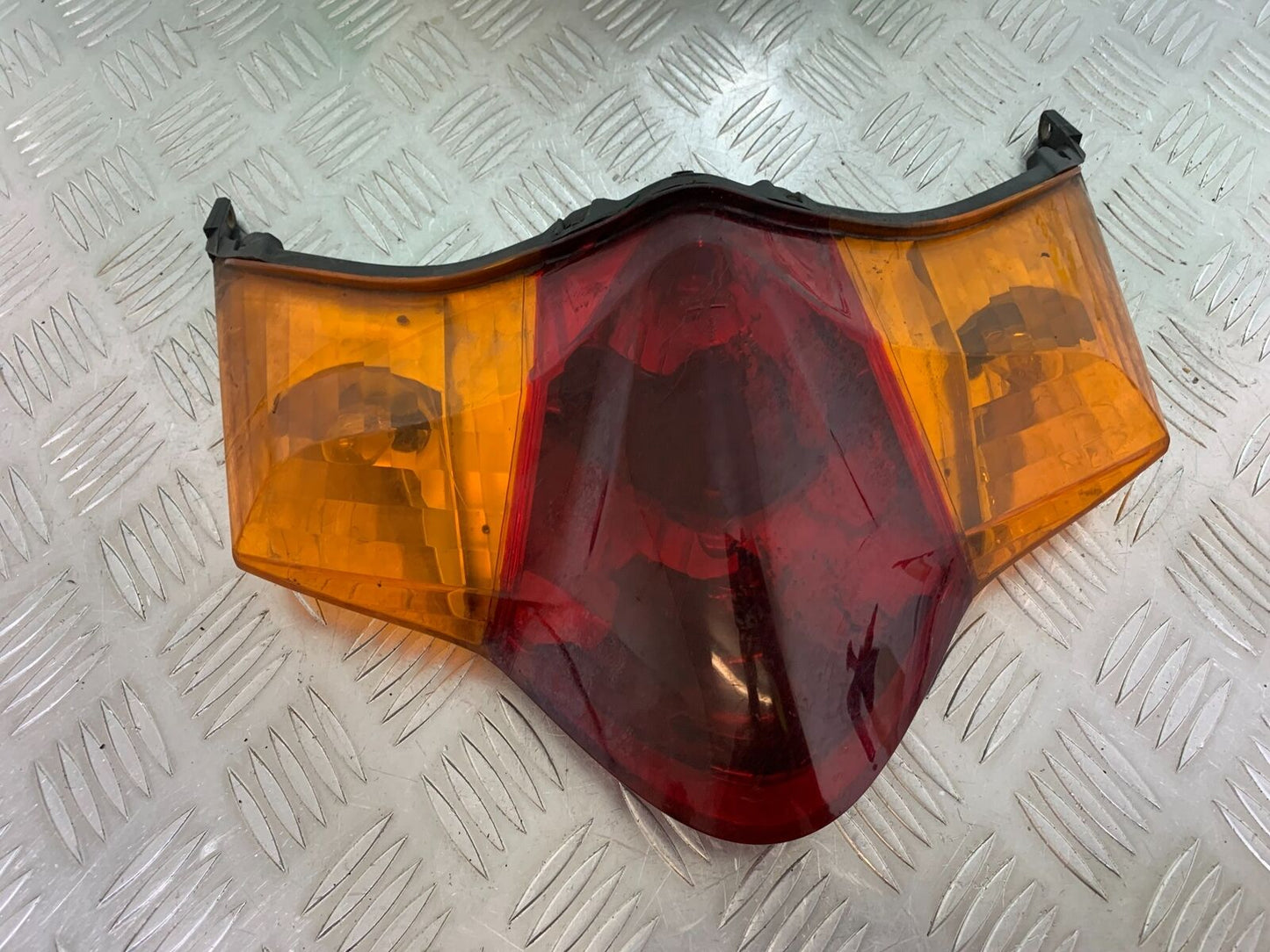 HONDA VFR800 VFR 800 V-TEC REAR LIGHT  YEAR 2002 -09 (CMB1012)