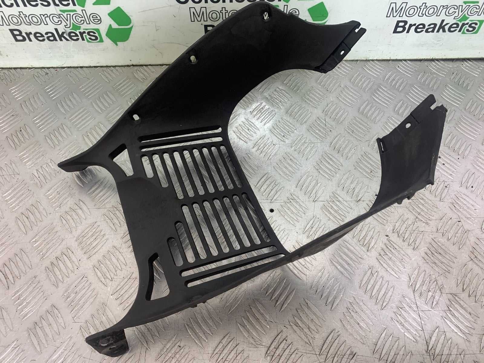 HONDA XL125 VARADERO RADIATOR GRILL  YEAR 2001-2006  (CMB1210)
