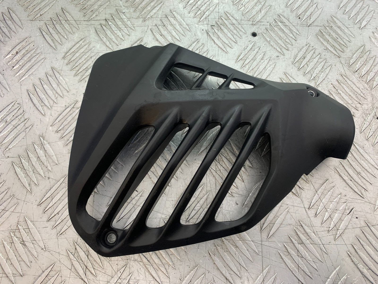 YAMAHA NMAX-125 N MAX 125 RADIATOR INFILL COVER YEAR 2015-2020  (CMB1231)