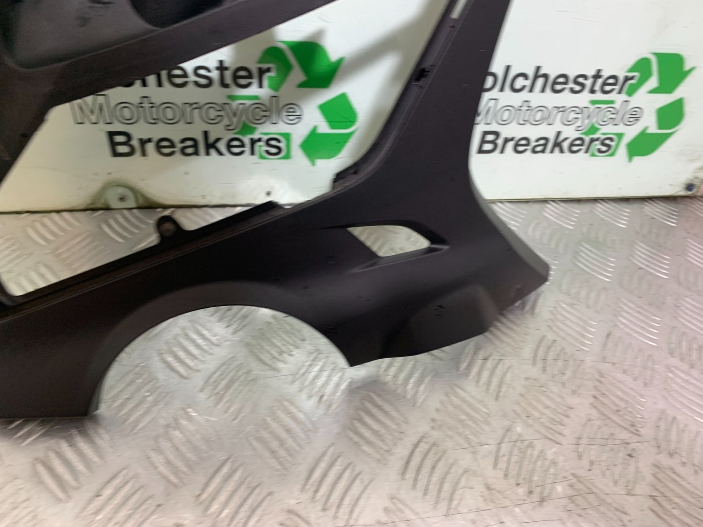BMW F800 GT RIGHT FAIRING PANEL   YEAR 2013-2017 (CMB1248)