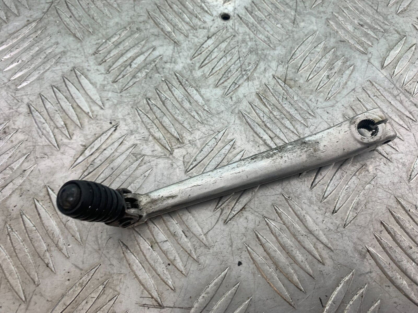 YAMAHA XT125 X XT 125 X GEAR LEVER  2005-2011 (CMB1097)