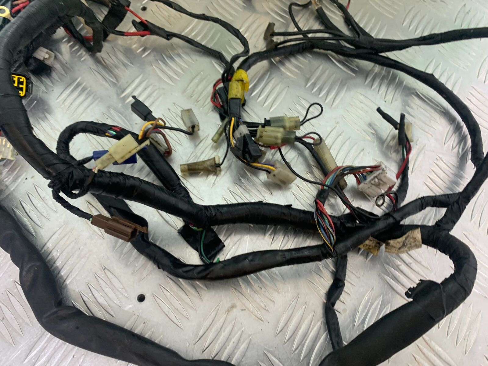 YAMAHA XJR1300 XJR 1300 WIRING LOOM  YEAR 1999-2003 (CMB1055)