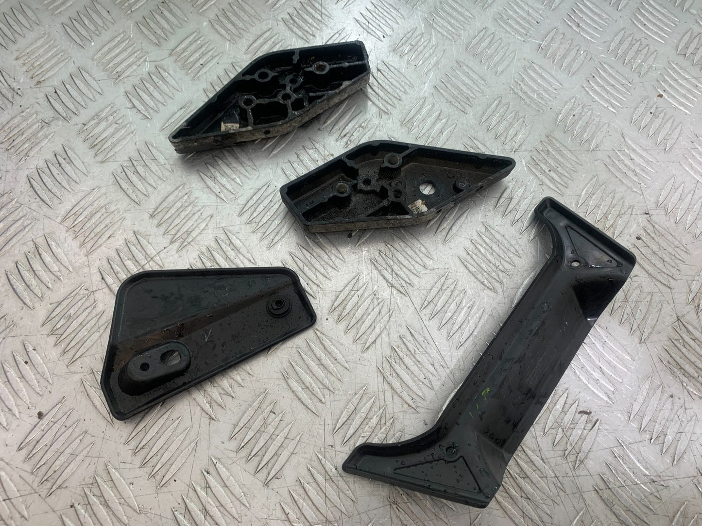 ROYAL ENFIELD HIMALAYAN 411 INFILL PANELS  YEAR 2018-2023 (CMB1279)