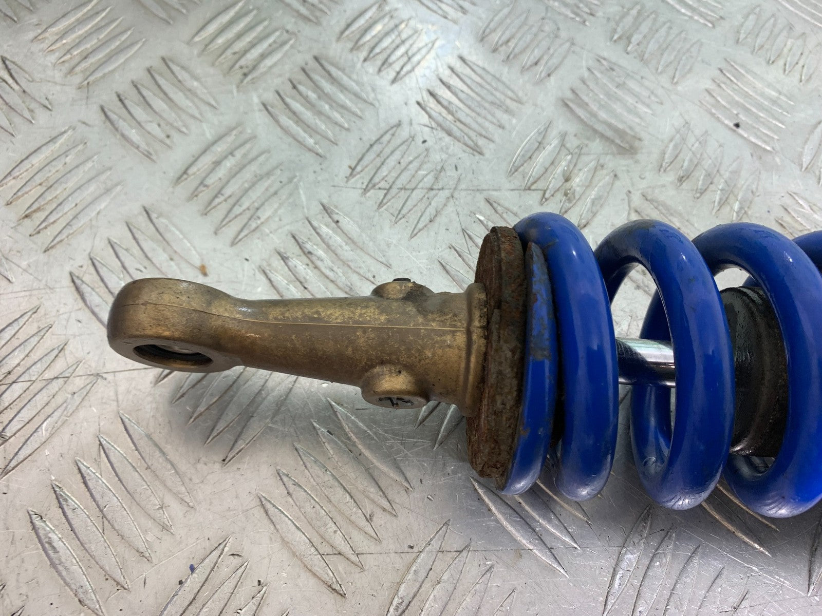 TRIUMPH SPEED TRIPLE R 1050 REAR SHOCK   2009 (CMB1183)