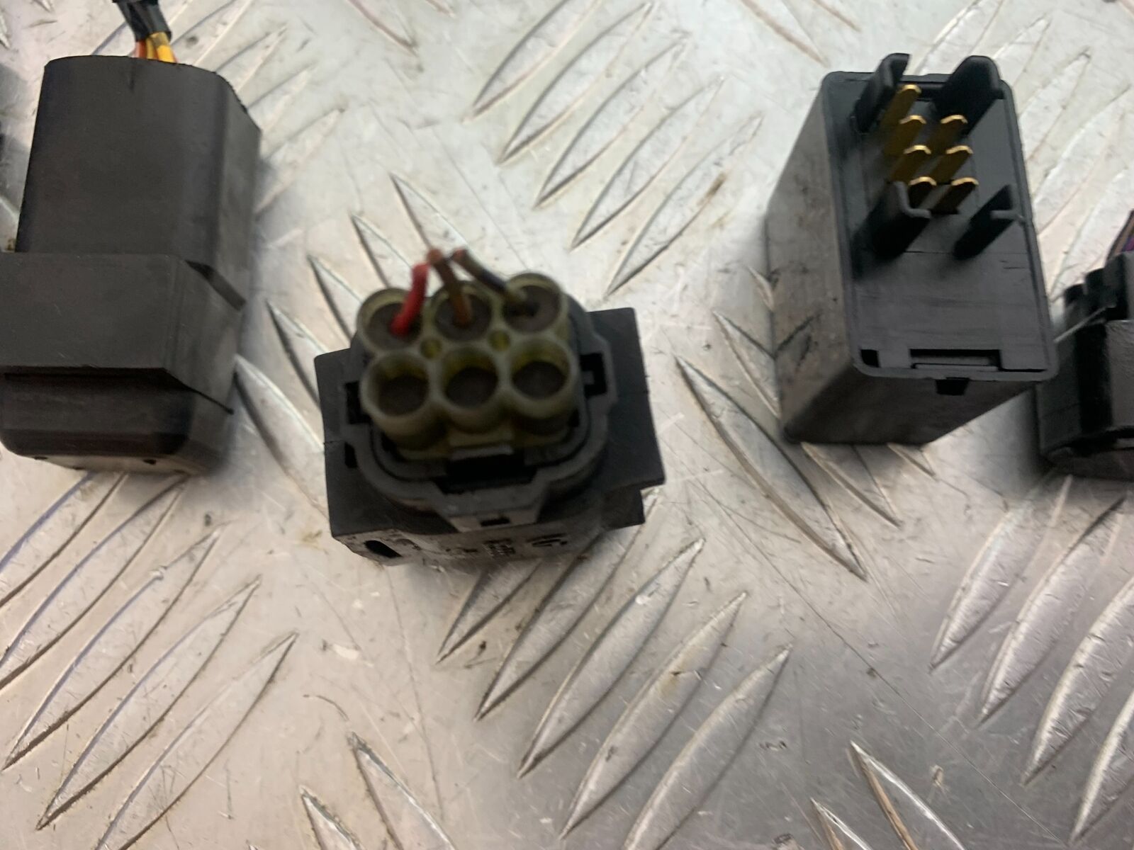 SUZUKI SV1000 SV 1000 K3 RELAYS   YEAR 2003-2006 (CMB1111)