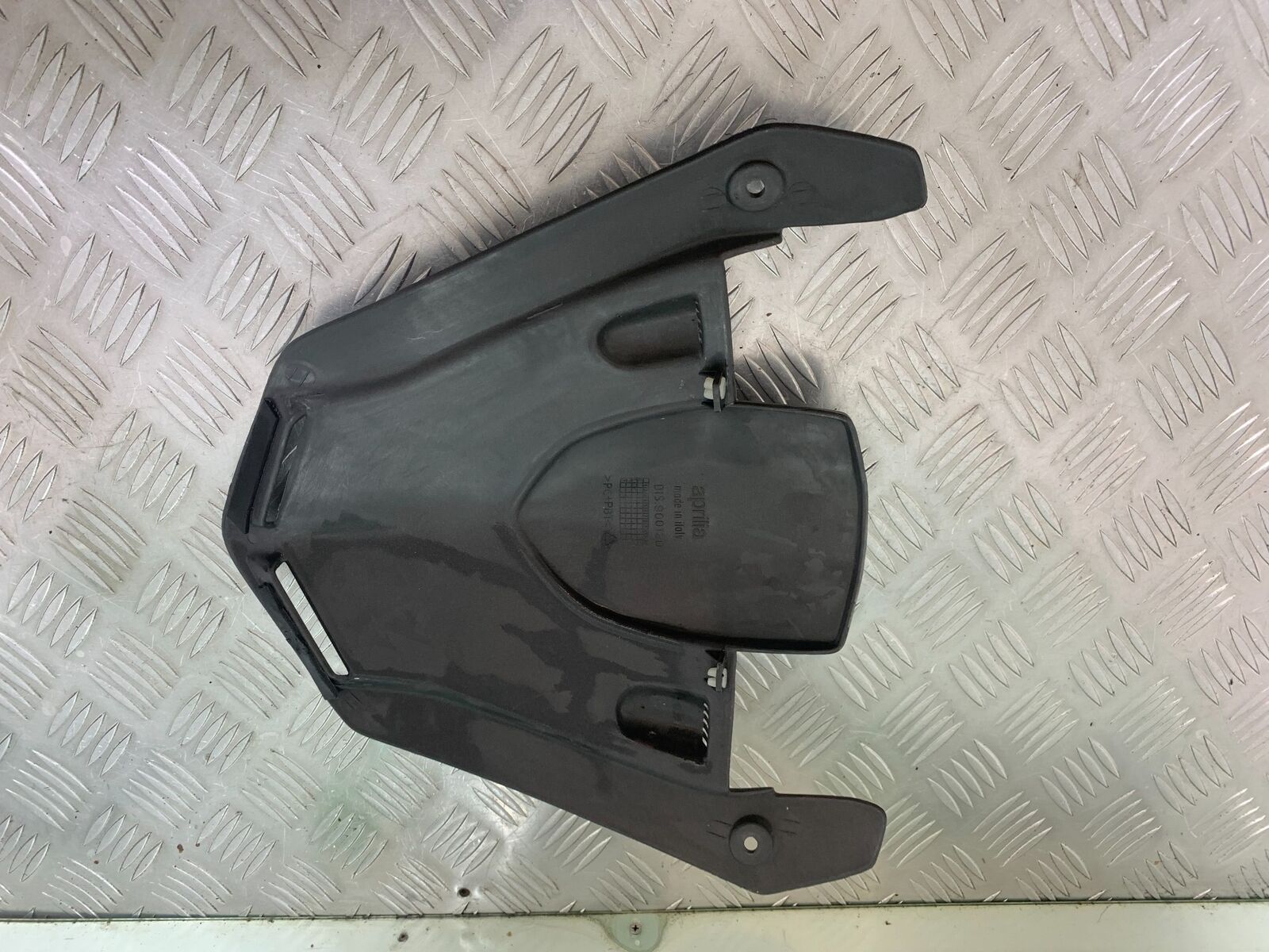 APRILIA FUTURA RST 1000 INFILL PANEL YEAR 2001-2005 (CMB1033)