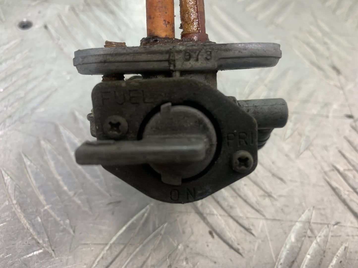 KAWASAKI GPZ600 GPZ 600 PETROL TAP  YEAR 1988-90 (CMB1258)