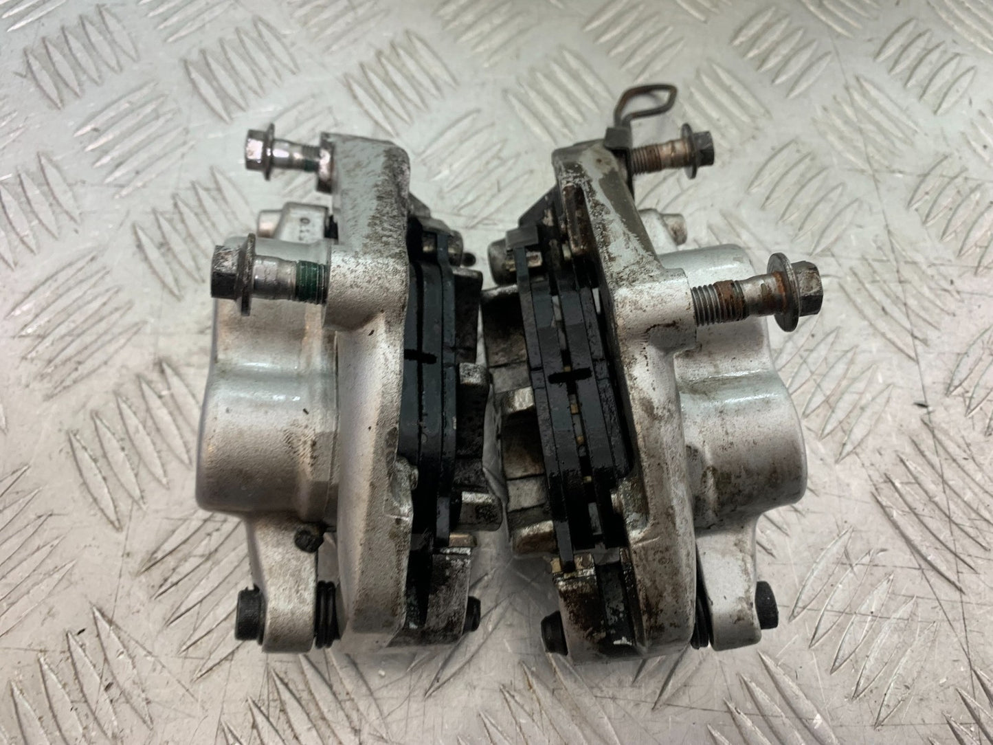 YAMAHA XV1100 XV 1100 VIRAGO FRONT BRAKE CALIPERS 1990-1999 (CMB1243)