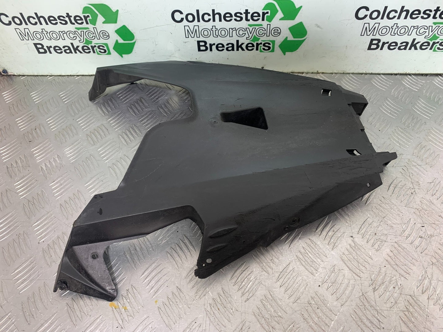YAMAHA XMAX 125 XMAX-125 INNER MUDGUARD YEAR 2015-2020  (CMB1266)