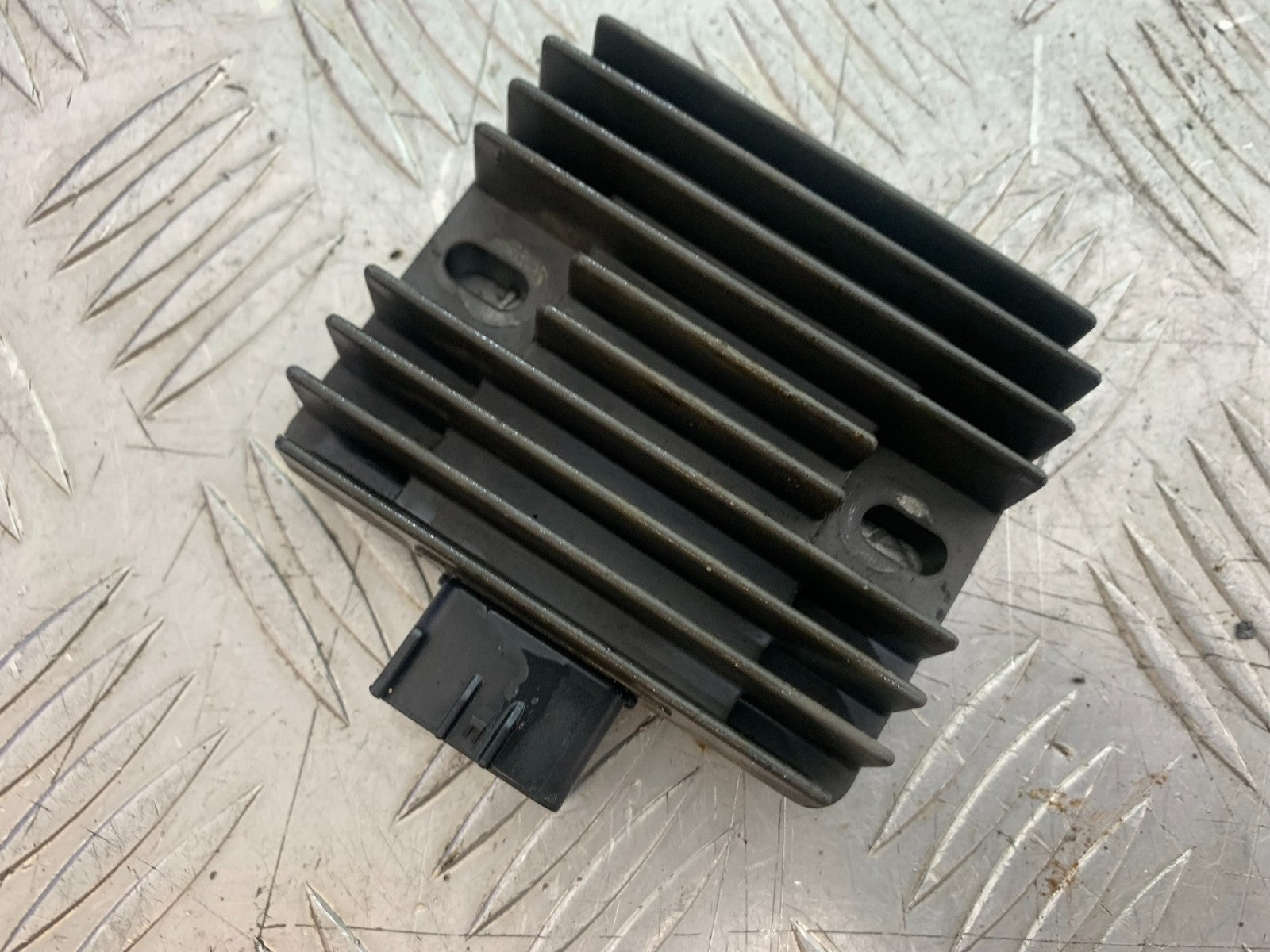 YAMAHA XMAX 250 XMAX 250 REGULATOR  YEAR 2006-09 (CMB1201)