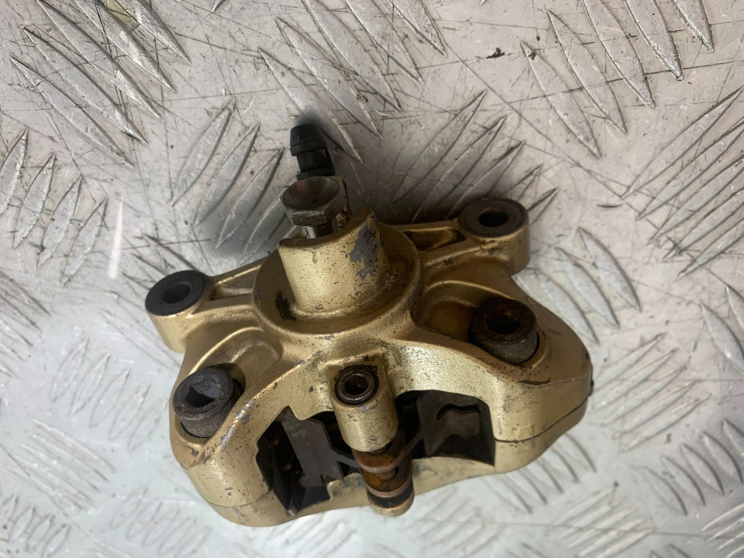 SUZUKI GSXR750 GSXR 750 K4 K5 REAR BRAKE CALIPER   2004-2005 (CMB1319)