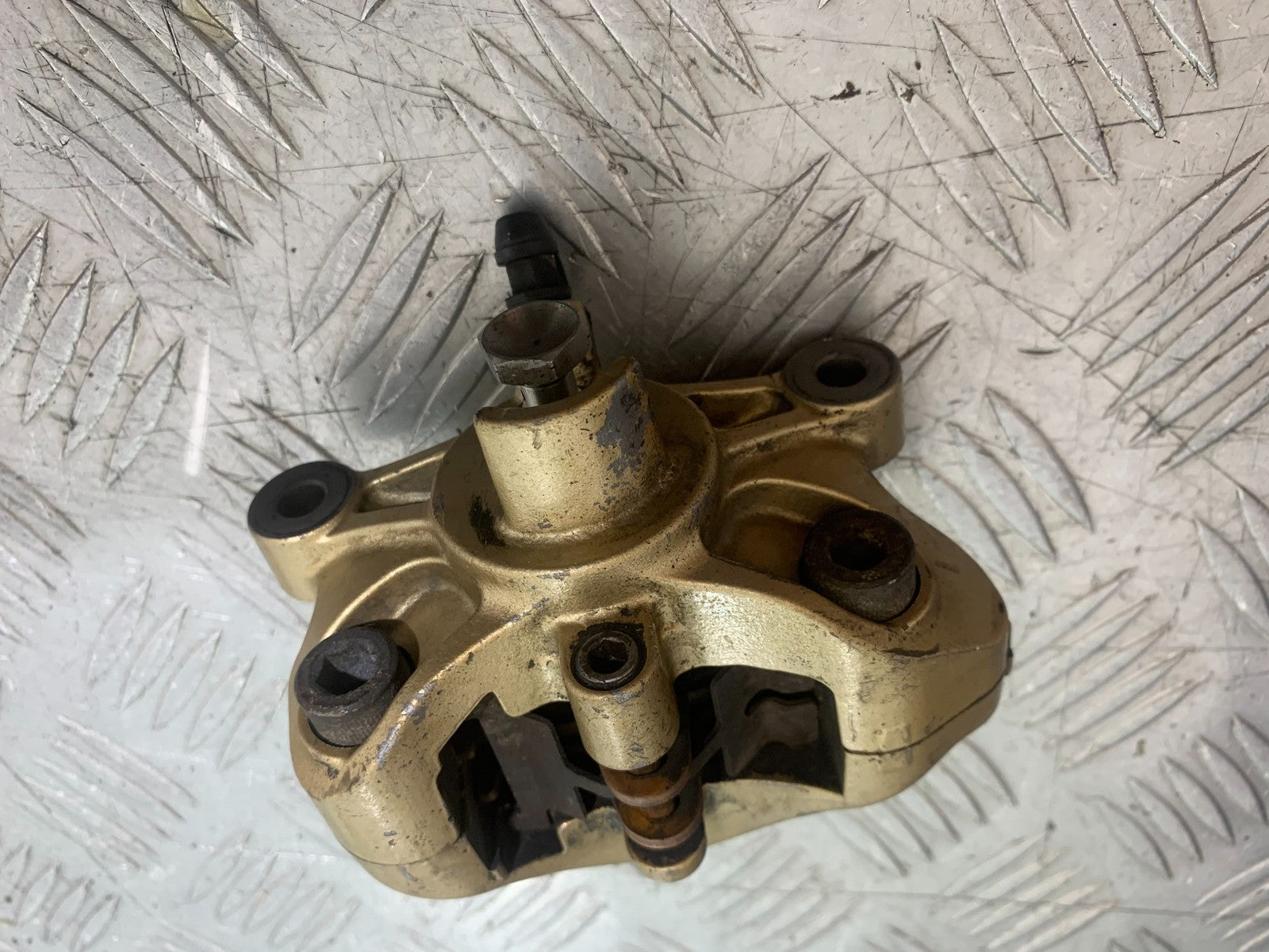SUZUKI GSXR750 GSXR 750 K4 K5 REAR BRAKE CALIPER   2004-2005 (CMB1319)