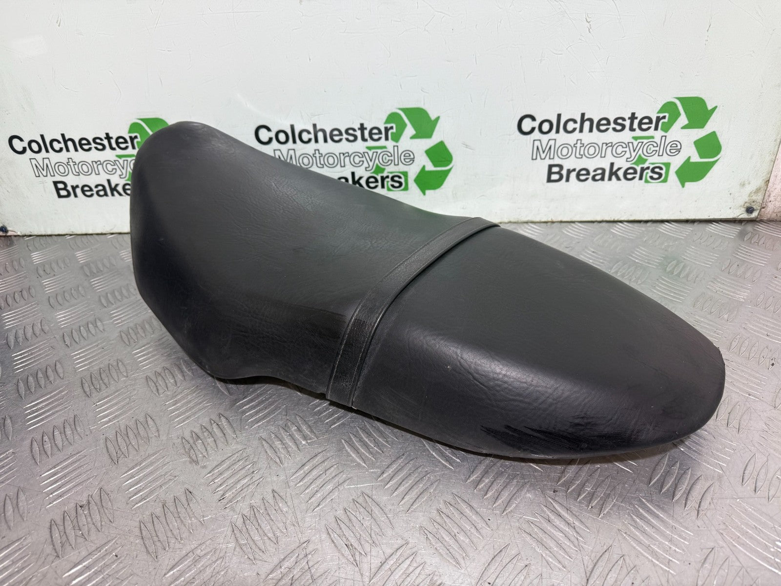 SUZUKI GSF1200 GSF 1200 BANDIT SEAT YEAR 1997-2000 NO 2