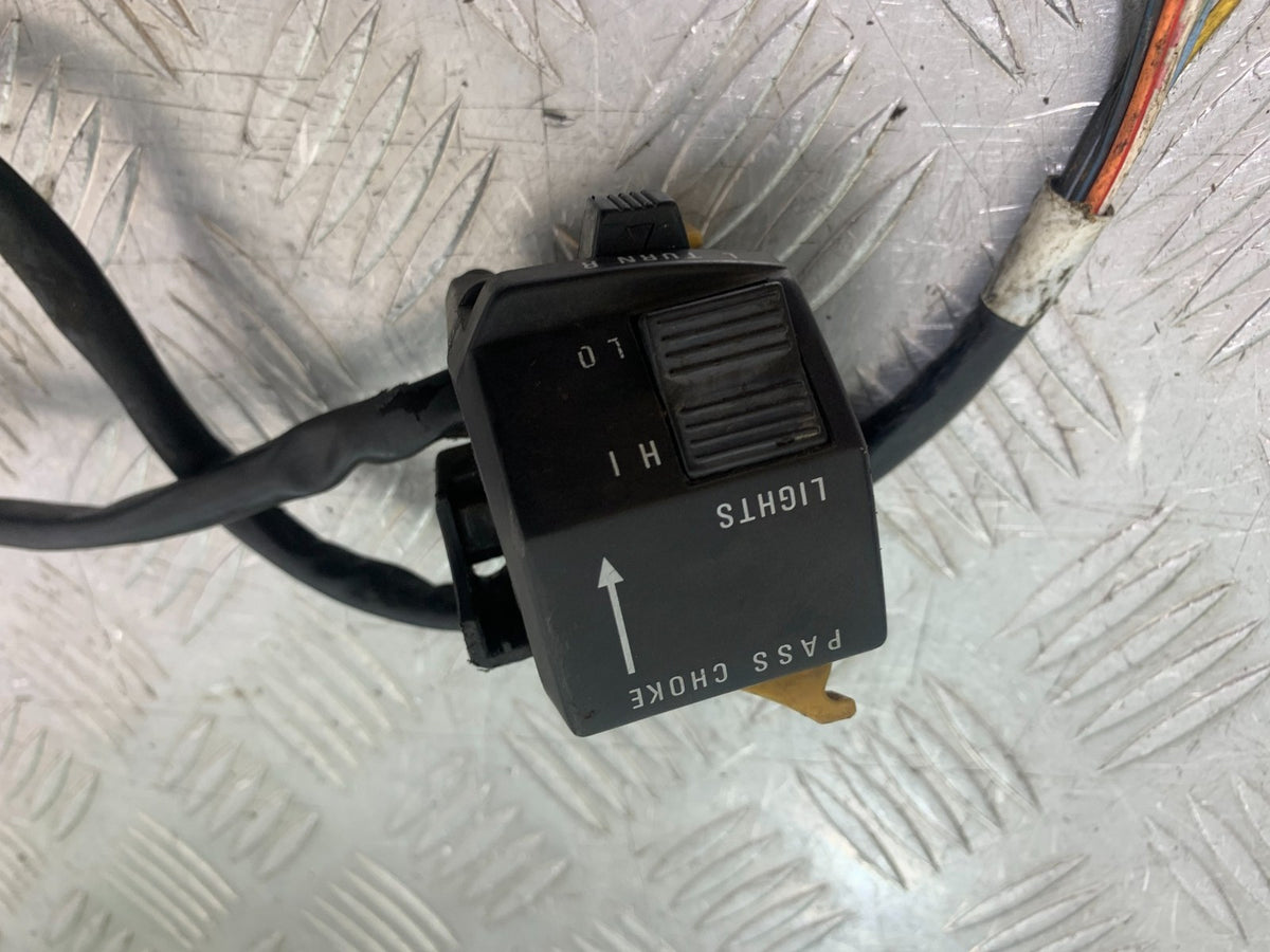SUZUKI GSX1100 G GSX 1100 G LEFT SWITCH GEAR   1991-1996 (CMB1283)