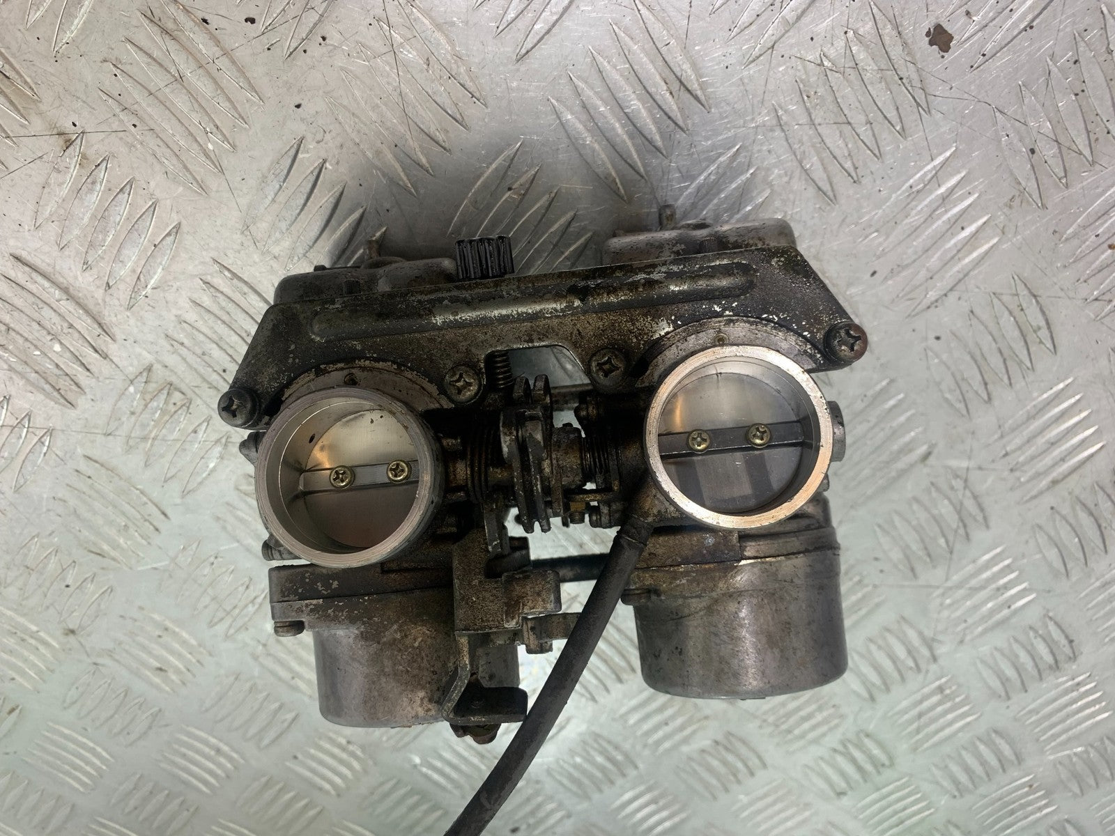 HONDA GL500 GL 500 SILVERWING CARBS (SOLD AS PARTS )  YEAR 1981-82 (CMB1168)
