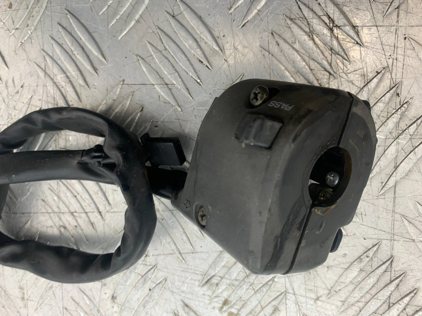 KAWASAKI ER6 F ER6F LEFT SWITCH GEAR   YEAR 2005-2008 (CMB1277)