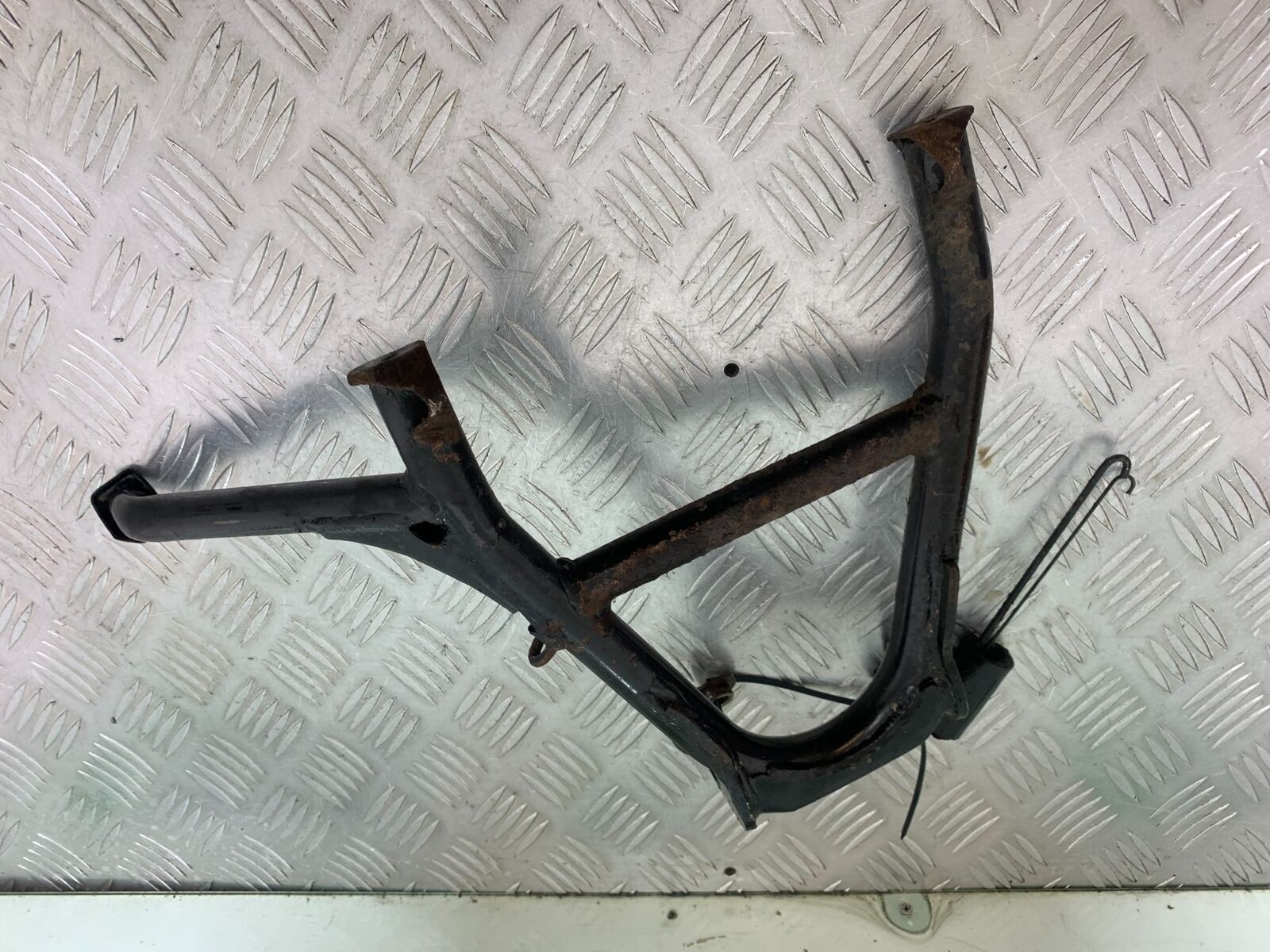 HONDA CBR1100 BLACKBIRD CENTER STAND  YEAR 1999-2005 (CMB1103)