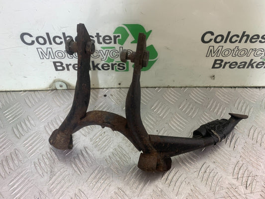 YAMAHA XJ900 XJ 900 DIVERSION CENTER STAND   YEAR 1994-2002 (CMB1292)