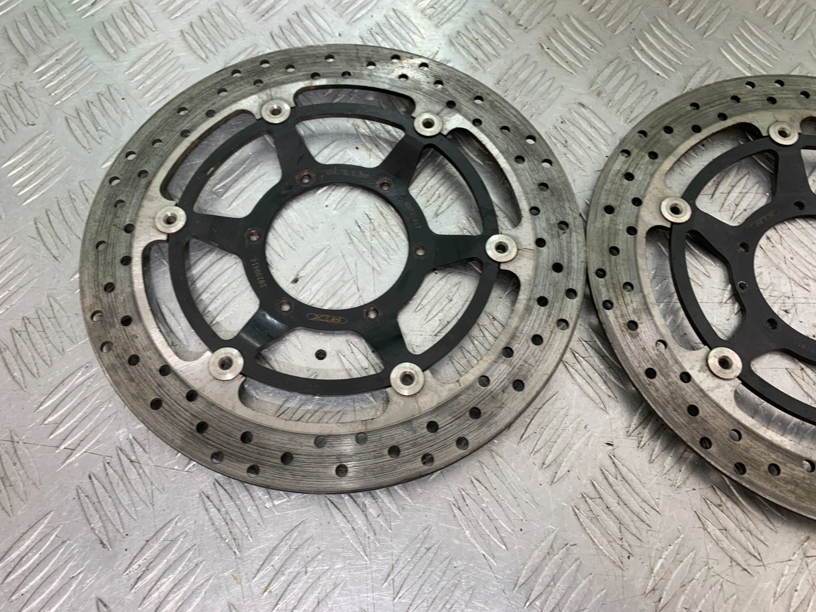 HONDA CBR1000 RR FRONT BRAKE DISCS YEAR  2008-2011 (CMB1330)