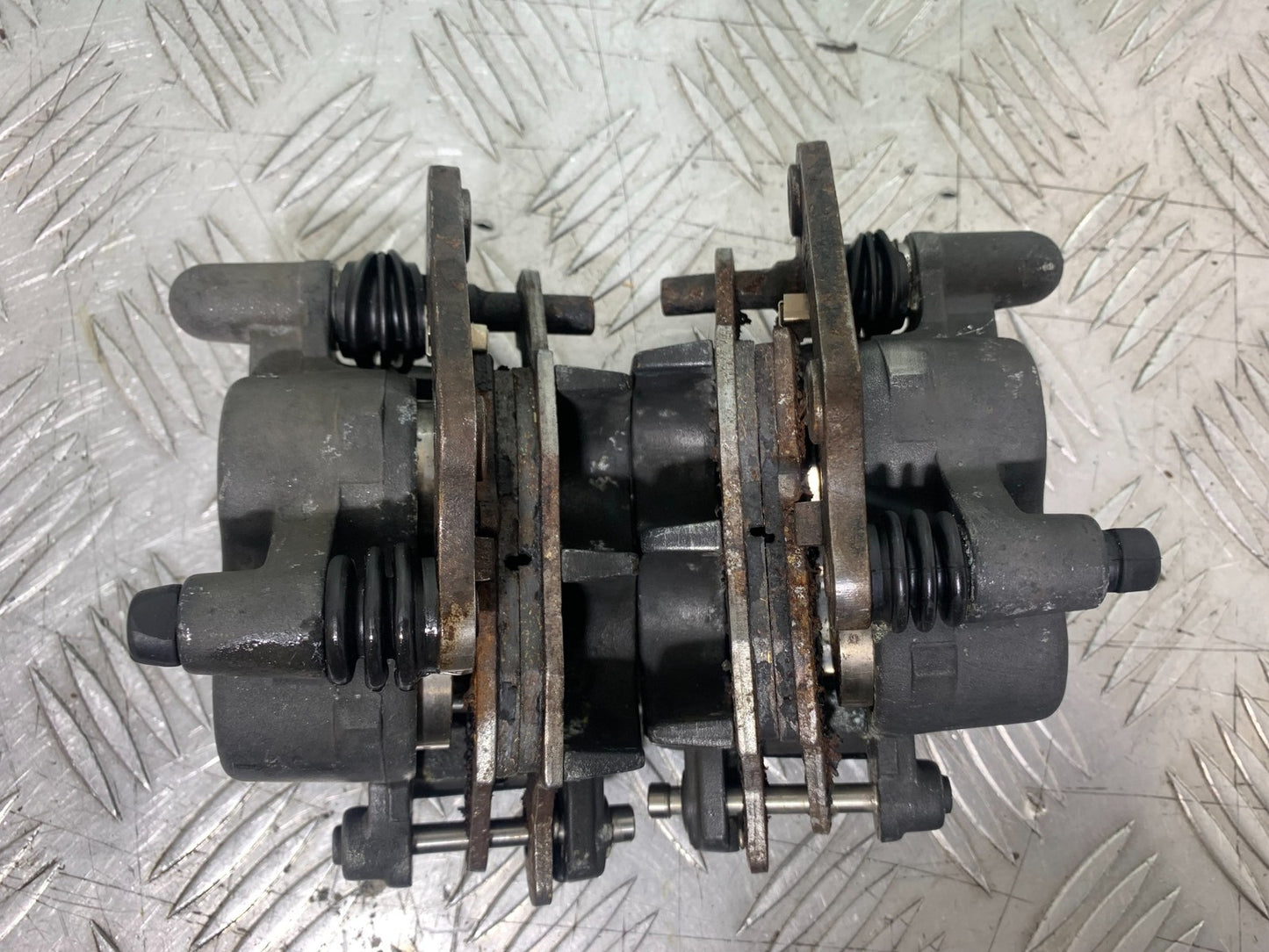SUZUKI SV650 SV 650 mk1 FRONT BRAKE CALIPERS   YEAR 1999-2002 (CMB1208)