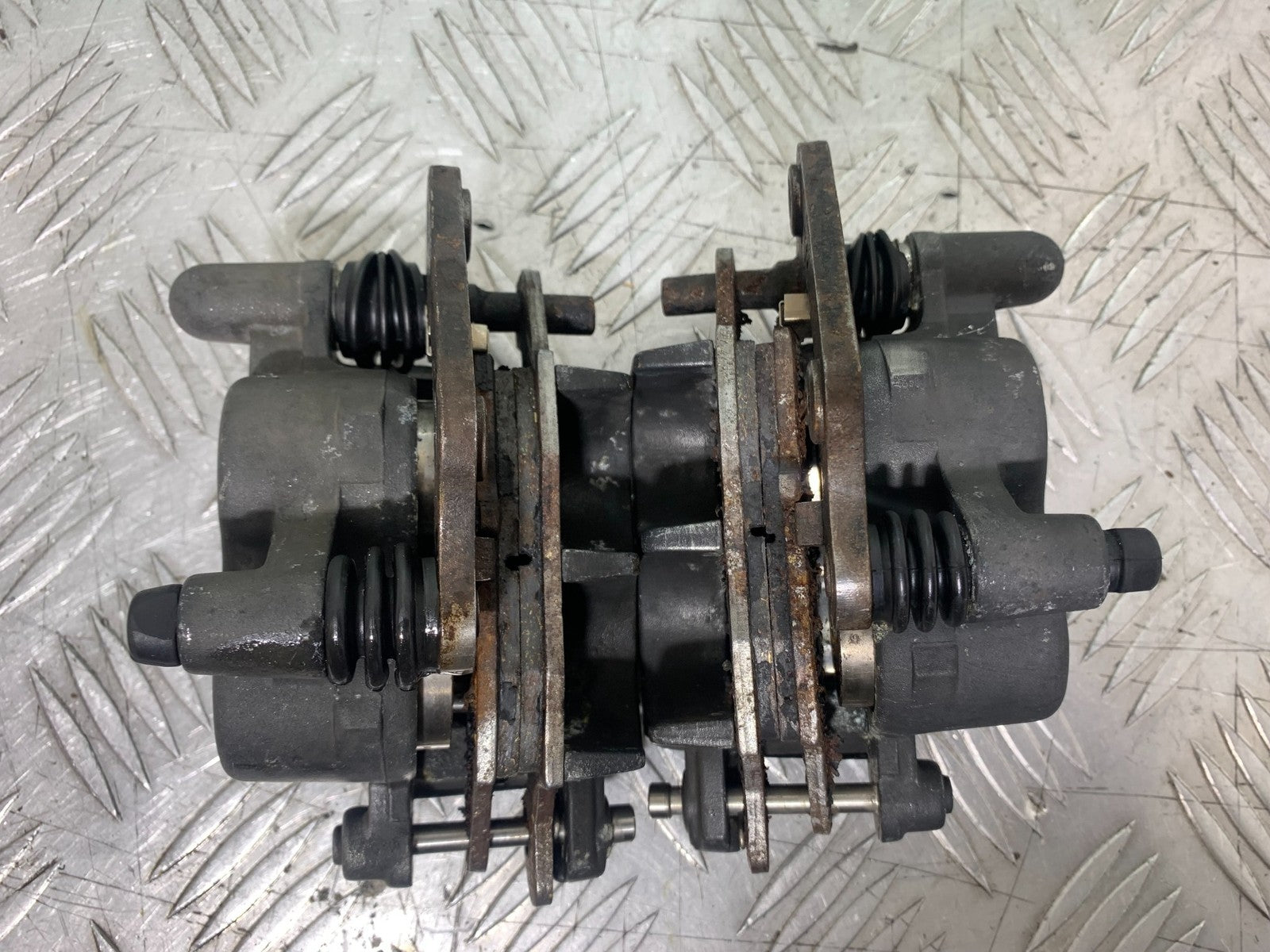 SUZUKI SV650 SV 650 mk1 FRONT BRAKE CALIPERS   YEAR 1999-2002 (CMB1208)