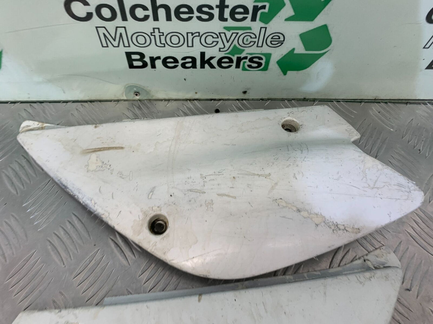 KAWASAKI KX85 KX 85 LEFT AND RIGHT SEAT PANELS  YEAR 2004 (STOCK 985)