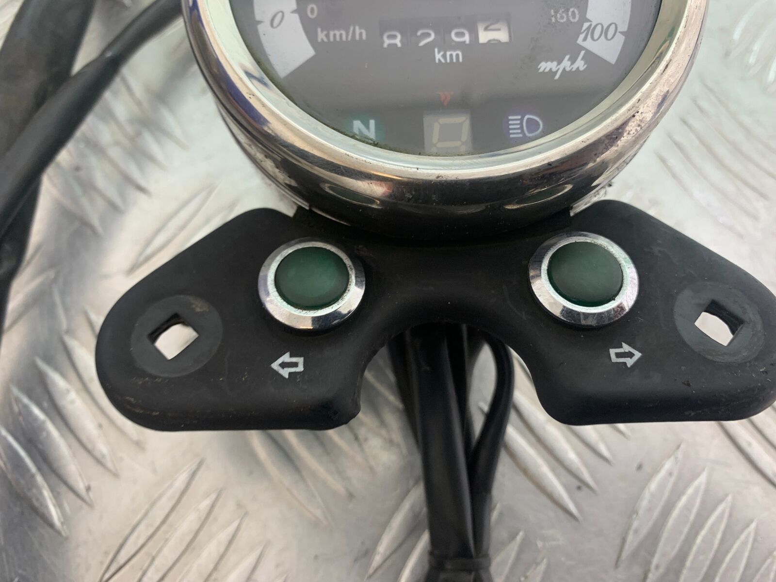 HERALD CLASSIC 125 CLOCKS SPEEDO DASH   YEAR 2014 (CMB1058)